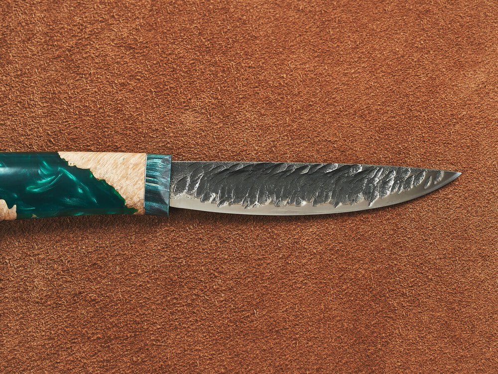 Якутский нож "Амга", сталь Х12МФ, рукоять стабилизированная карельская береза / акрил изумруд