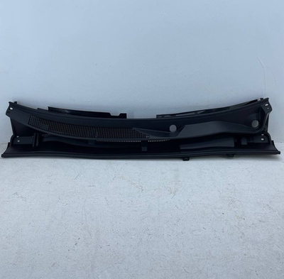 Решетка воздухозаборника (Жабо) 55708-42181 5570842181