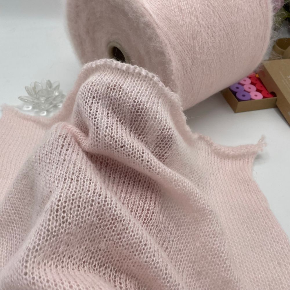 LAGOPOLANE 32% альпака 43% полиакрил 25% полиамид