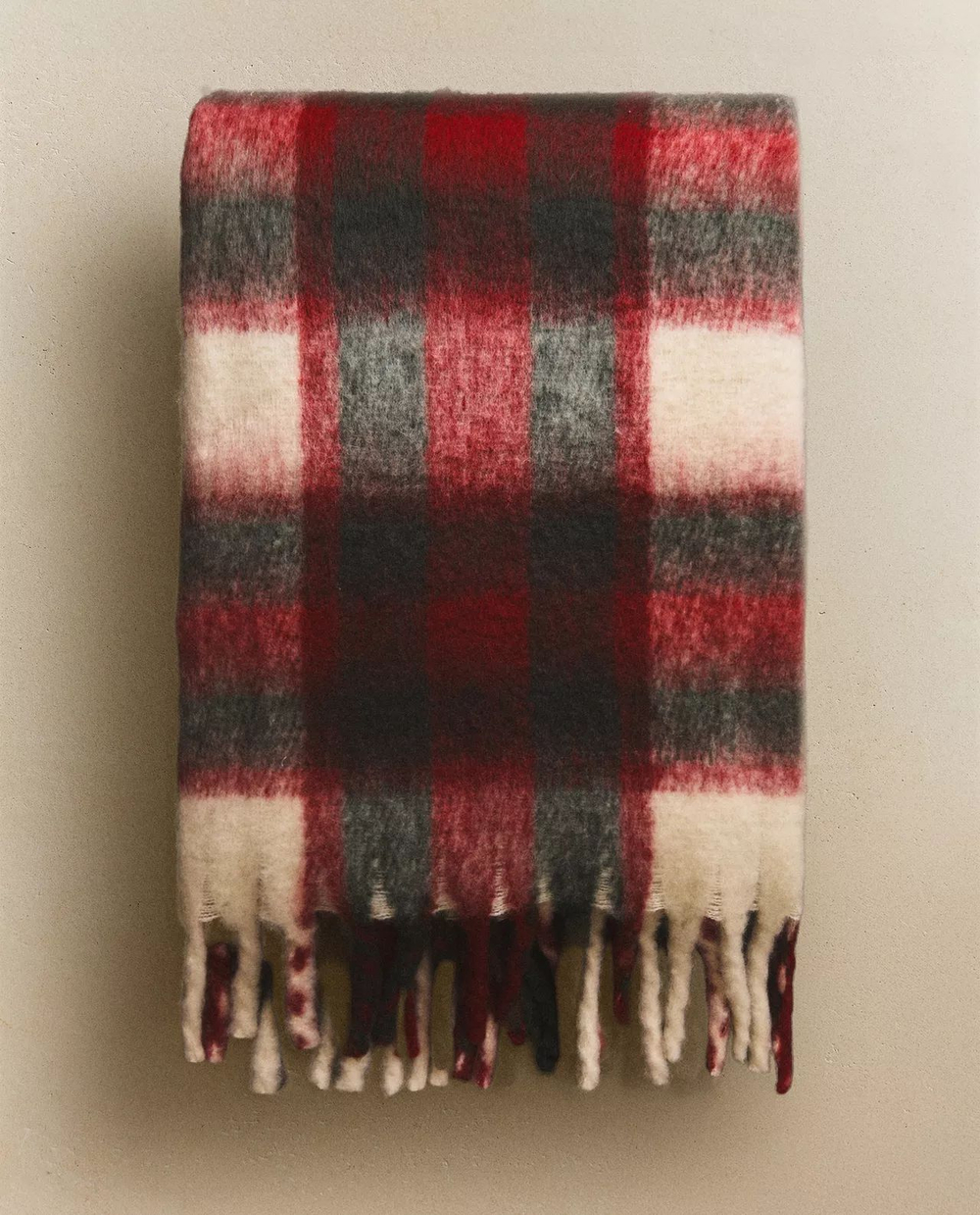 Zara Home - Мягкое клетчатый плед с бахромой, красный, 140x190 см