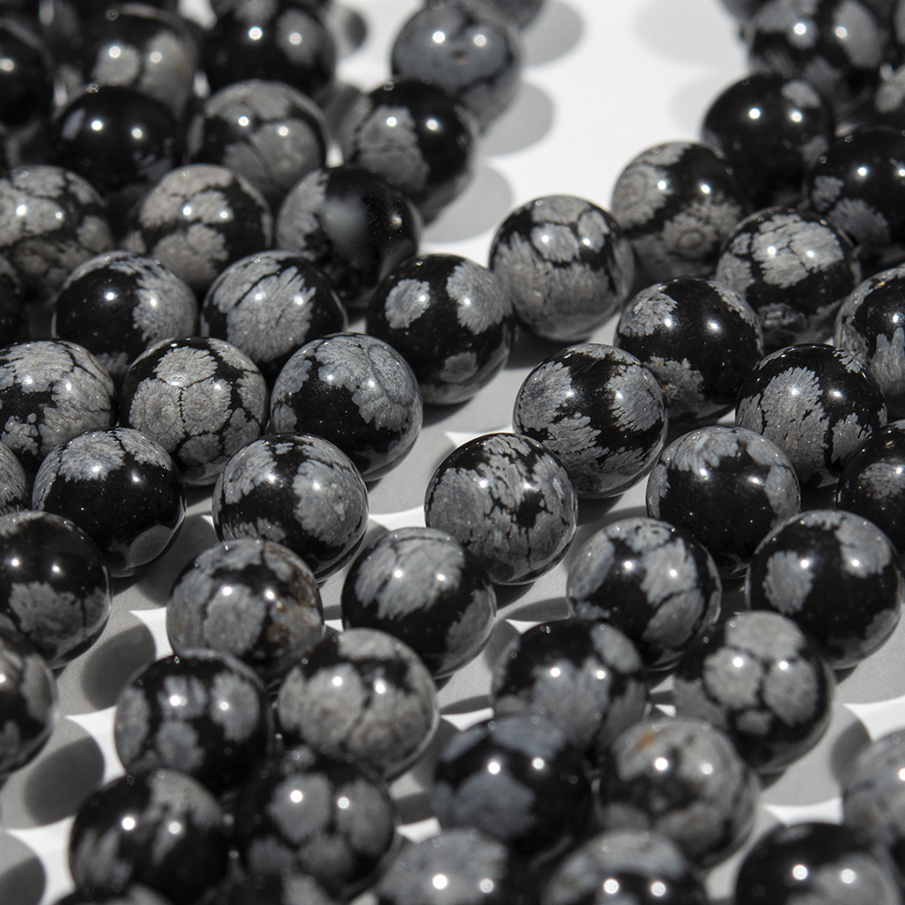 Снежный обсидиан натуральный, категория A, бусины в форме шара 10,6мм