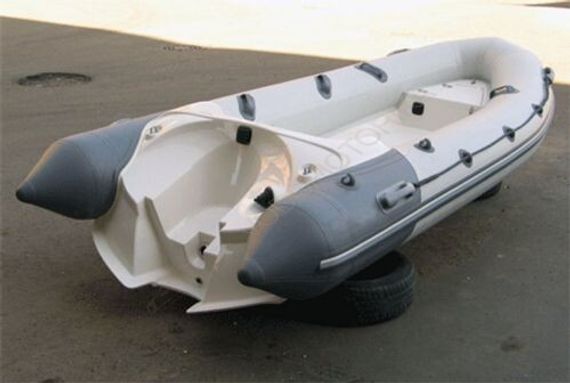 Лодка Буревестник Б-450