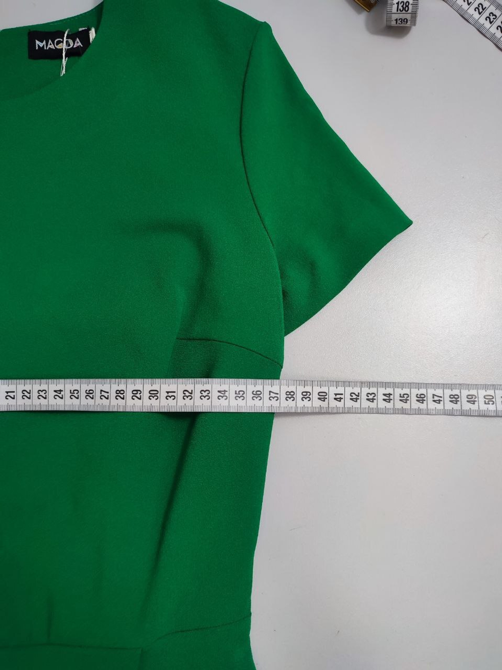 Платье MAGDA модное 42 размер, новое