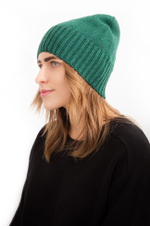 8379 Шапка женская (зеленый)