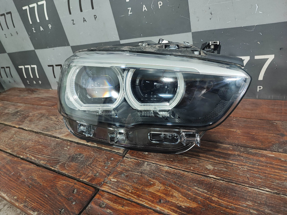 Фара правая LED BMW 1-Series (F20) 15-17 Б/У Оригинал 63118492456