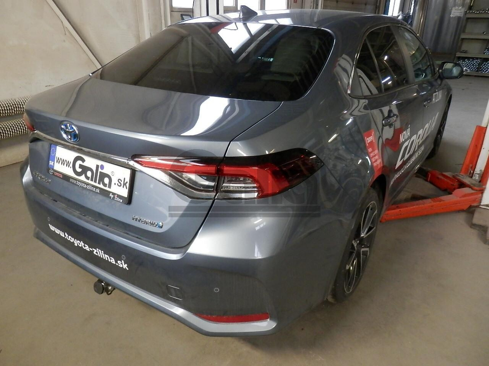 Фаркоп оцинкованный Galia T074C для TOYOTA Corolla, 4doors, 2019-(паспорт и сертификат в комплекте)(без электрики)