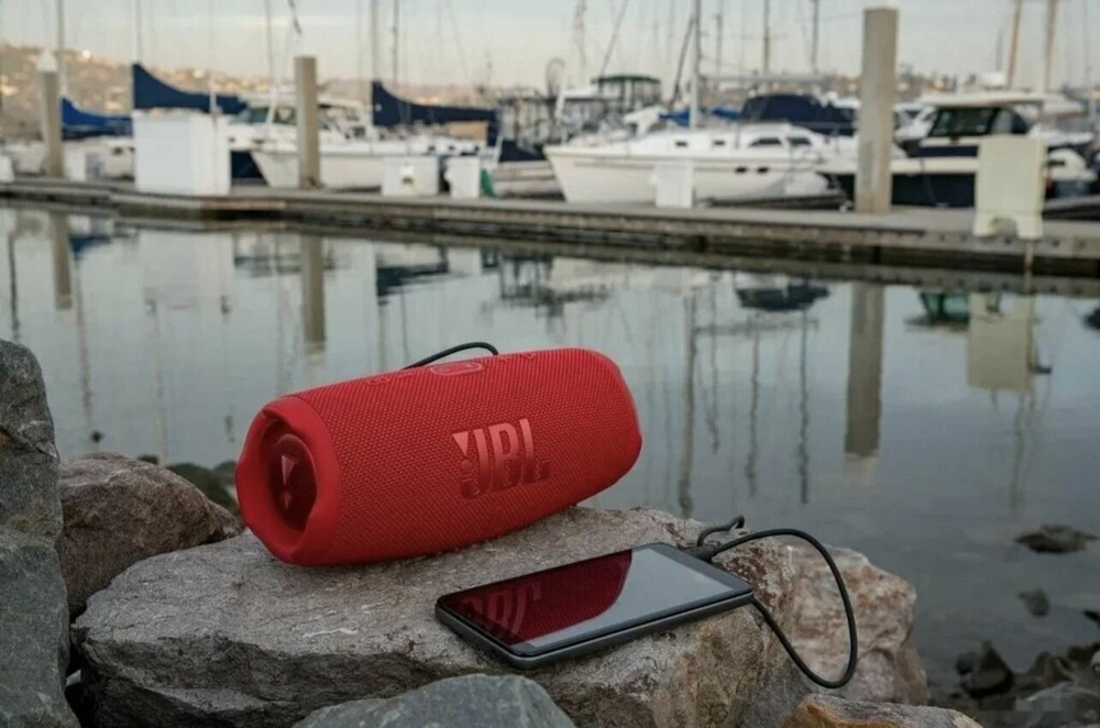 JBL Charge 5 Red