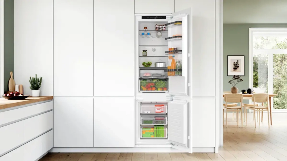 Встраиваемый двухкамерный холодильник Bosch KIN96SFD0