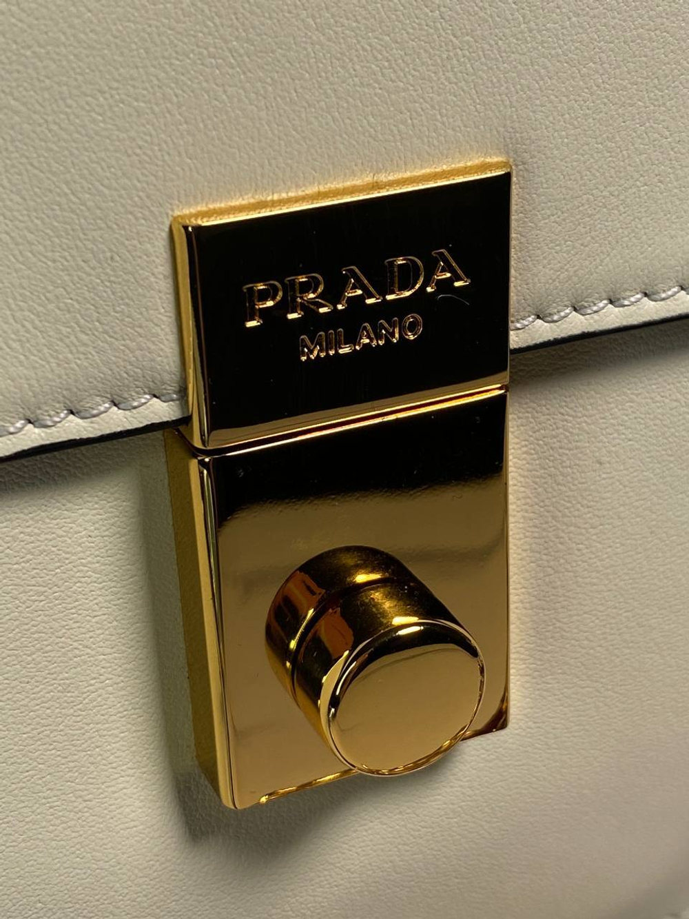 Сумка Prada
