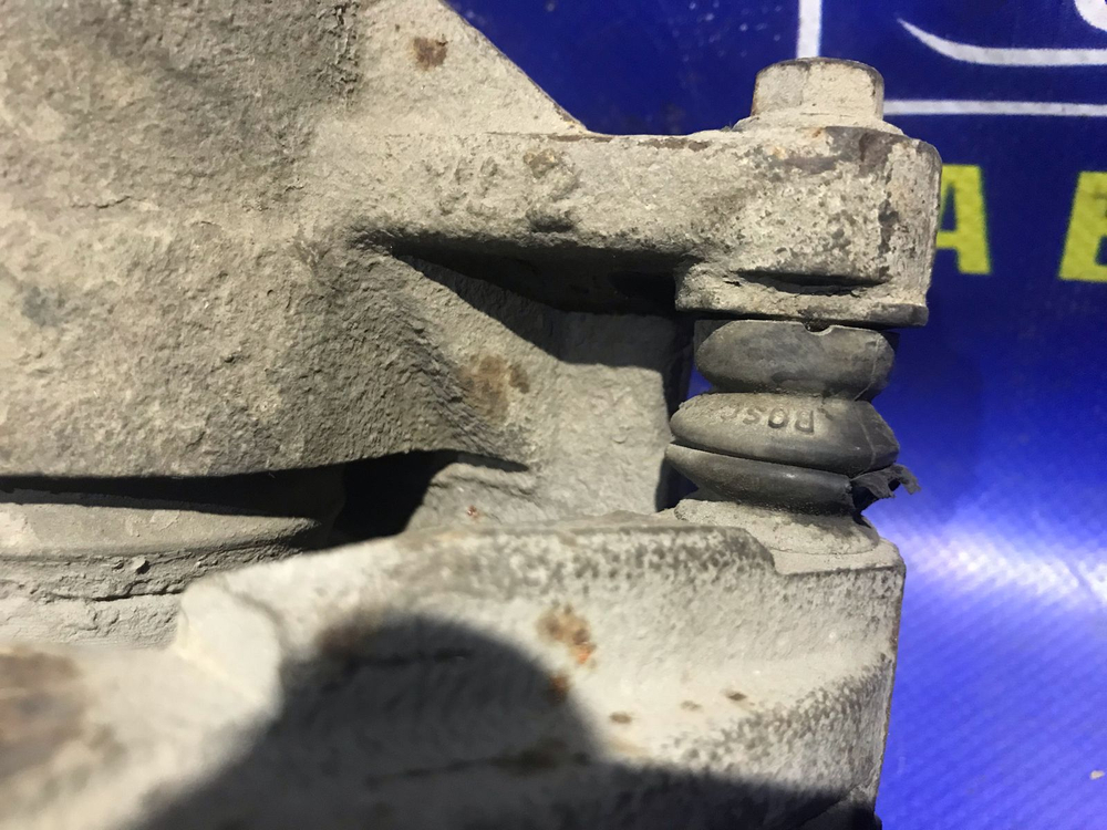 Суппорт тормозной передний левый FORD MONDEO 2003