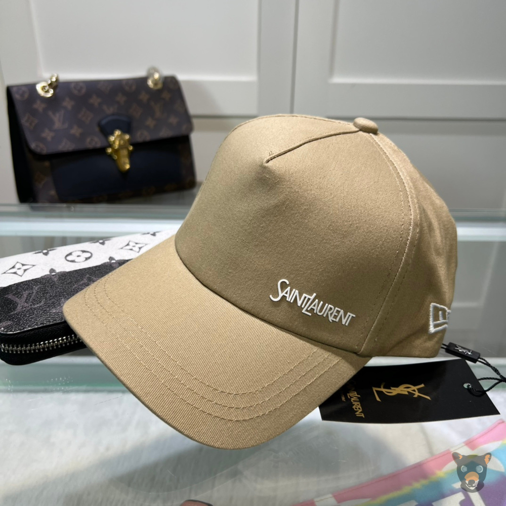 Кепка Saint Laurent "New Era"