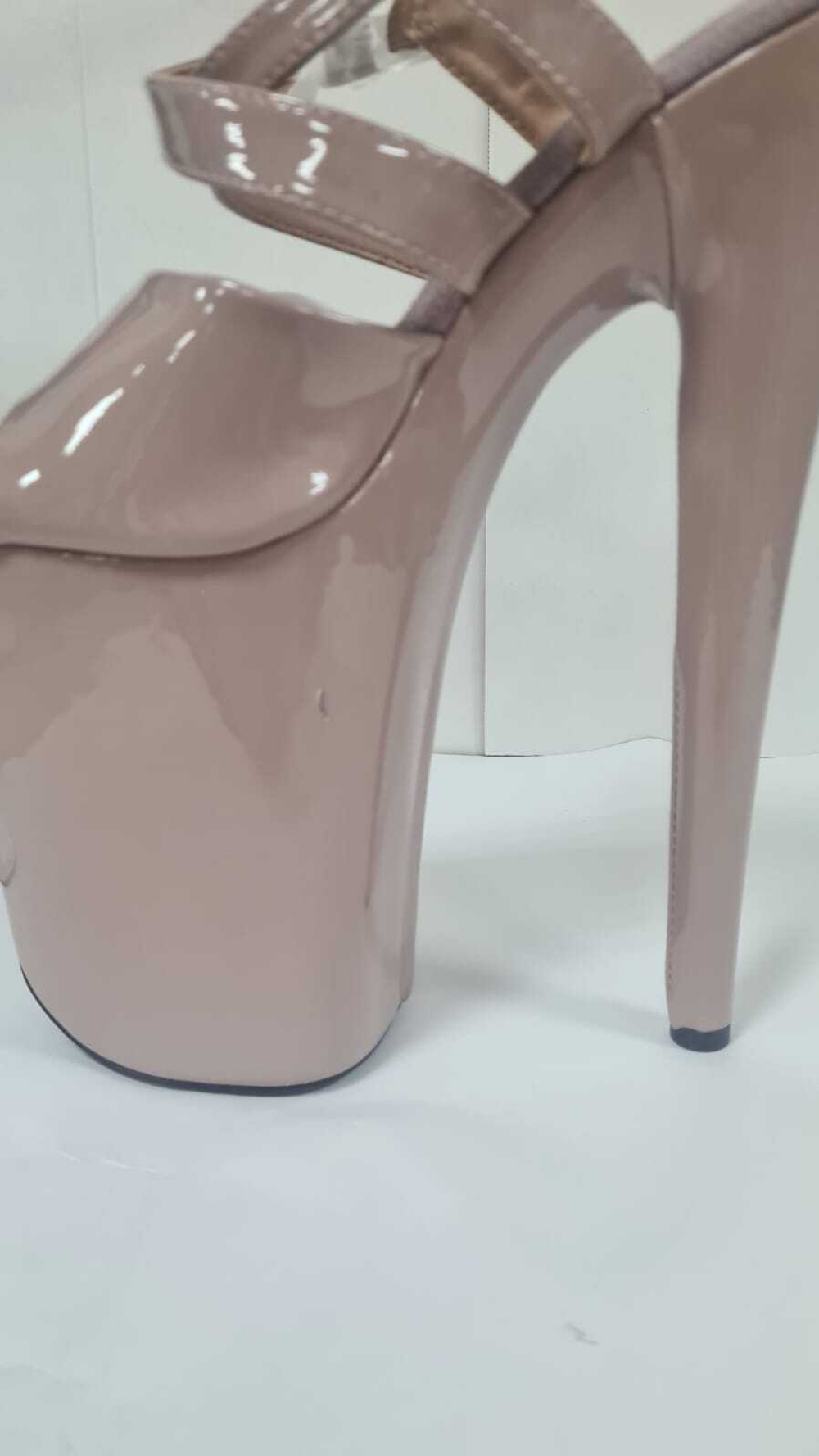 AXEL. Босоножки четверки. Лак - SHDS-013-4-ekoz-bl-sale39_015