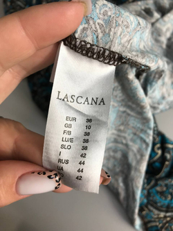 Платье LASCANA из вискозы отличного качества, маркировка 44 размер