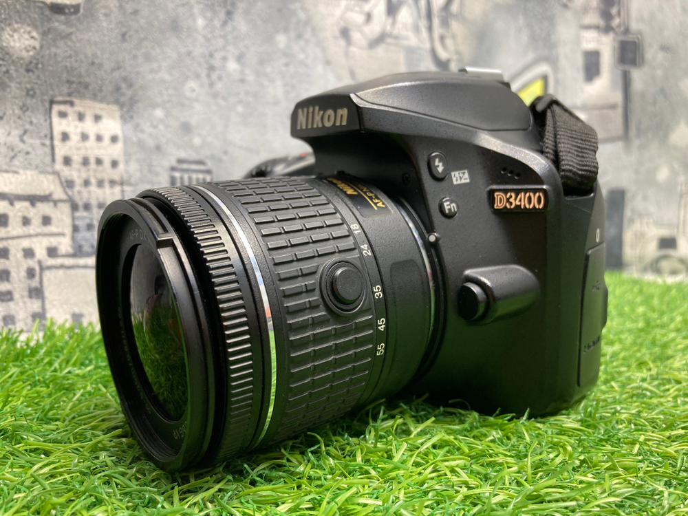 Nikon D3400 Kit AF-P DX 18-55mm G VR 18300 кадров
