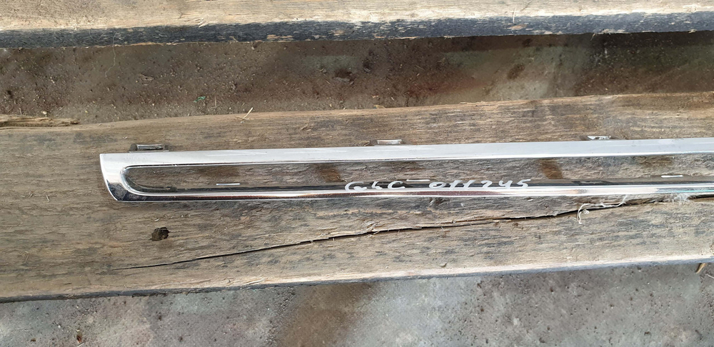 Молдинг решетки радиатора Mercedes GLC (X253) 15-19 Б/У Оригинал A2538880285