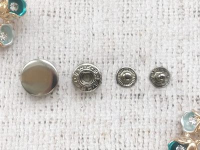 Кнопка установочная, металл, пр-во Китай, d 1,2 см, никель