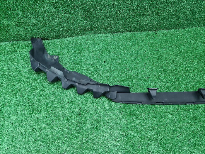 Кронштейн переднего бампера Mercedes S W222 13-17