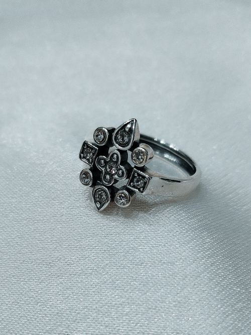 "Субретка" кольцо из коллекции "Театр" от Jenavi