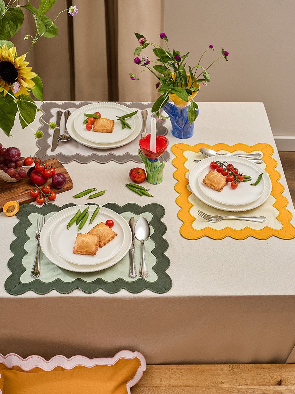 Салфетка под приборы с контрастным кантом зеленого цвета из коллекции Trendy Ruffles, 35х45 см