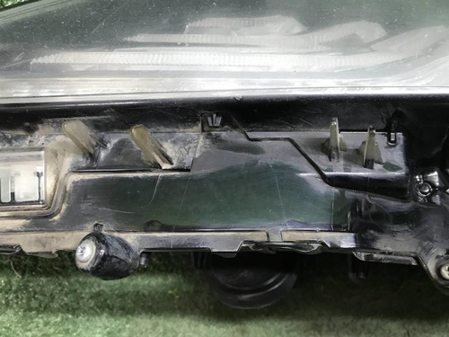 Битая Фара левая Toyota Camry XV70 (2017-2021) LED