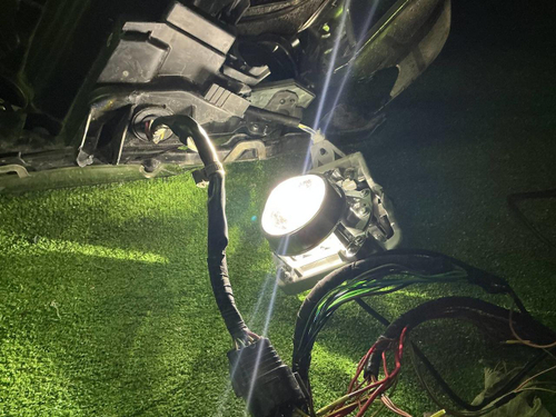 Битая Фара правая Land Cruiser 200 (15-21) LED