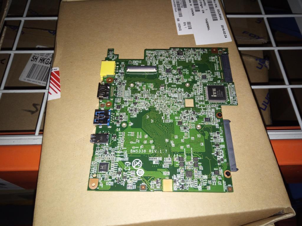 Материнская плата для ноутбука Lenovo E10-30 NOK N2840 4G (5B20G94323), оригинал