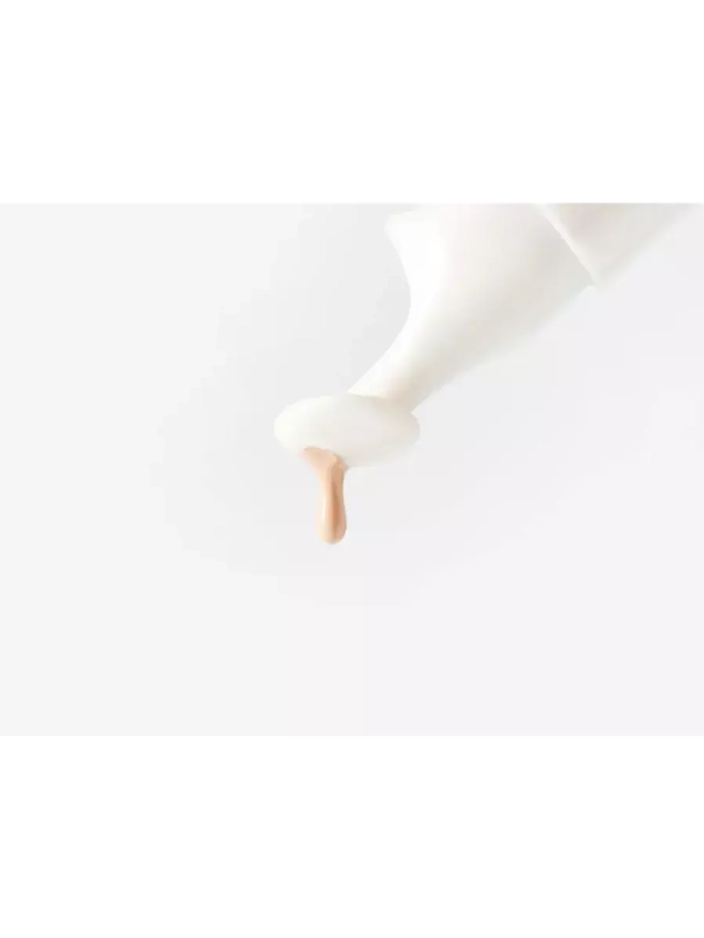 Точечный консилер YADAH  21 LIGHT BEIGE