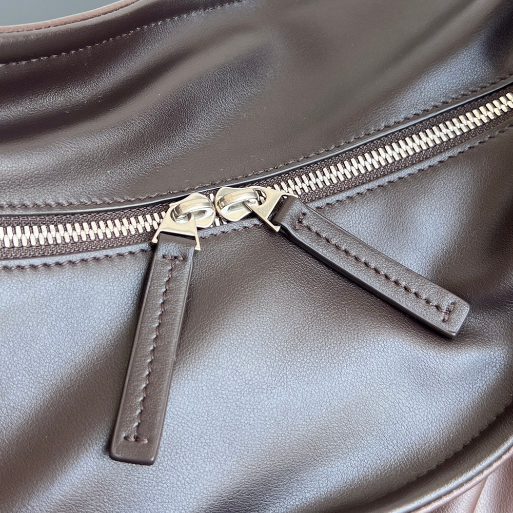 Bottega Veneta Small Zigzag 38 cm