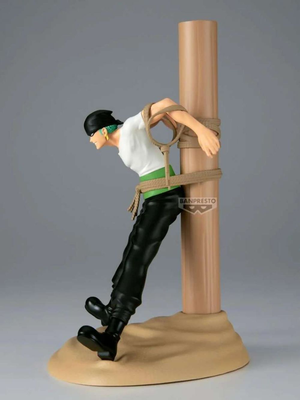Фигурка Banpresto One Piece Zoro Figure Figure Life