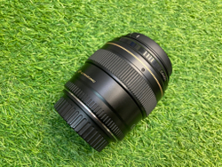 Canon EF 85mm 1.8 USM