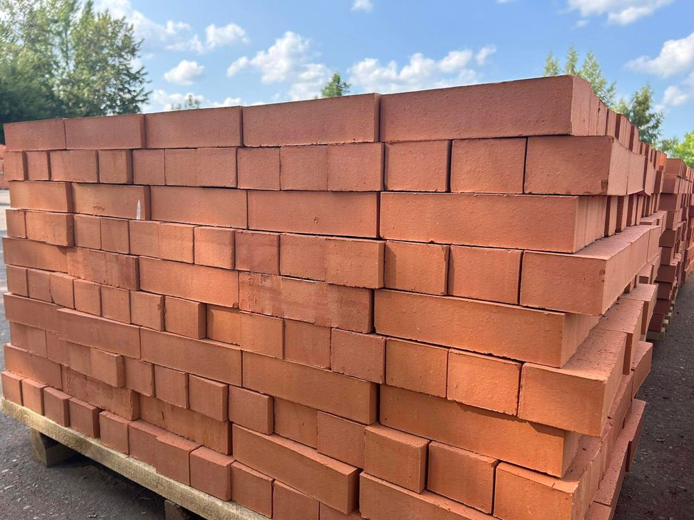 Кирпич керамический рядовой полнотелый профильный (Евро) М200, (330 шт.) Витебск