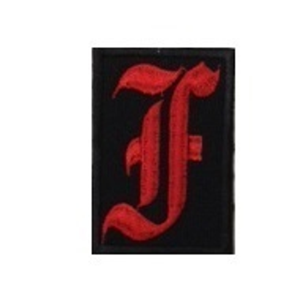 Нашивка буква "F" (красная)