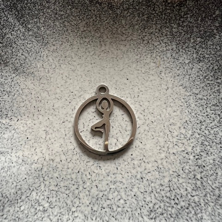 Подвеска йога асана. Фурнитура для изготовления украшений и аксессуаров.