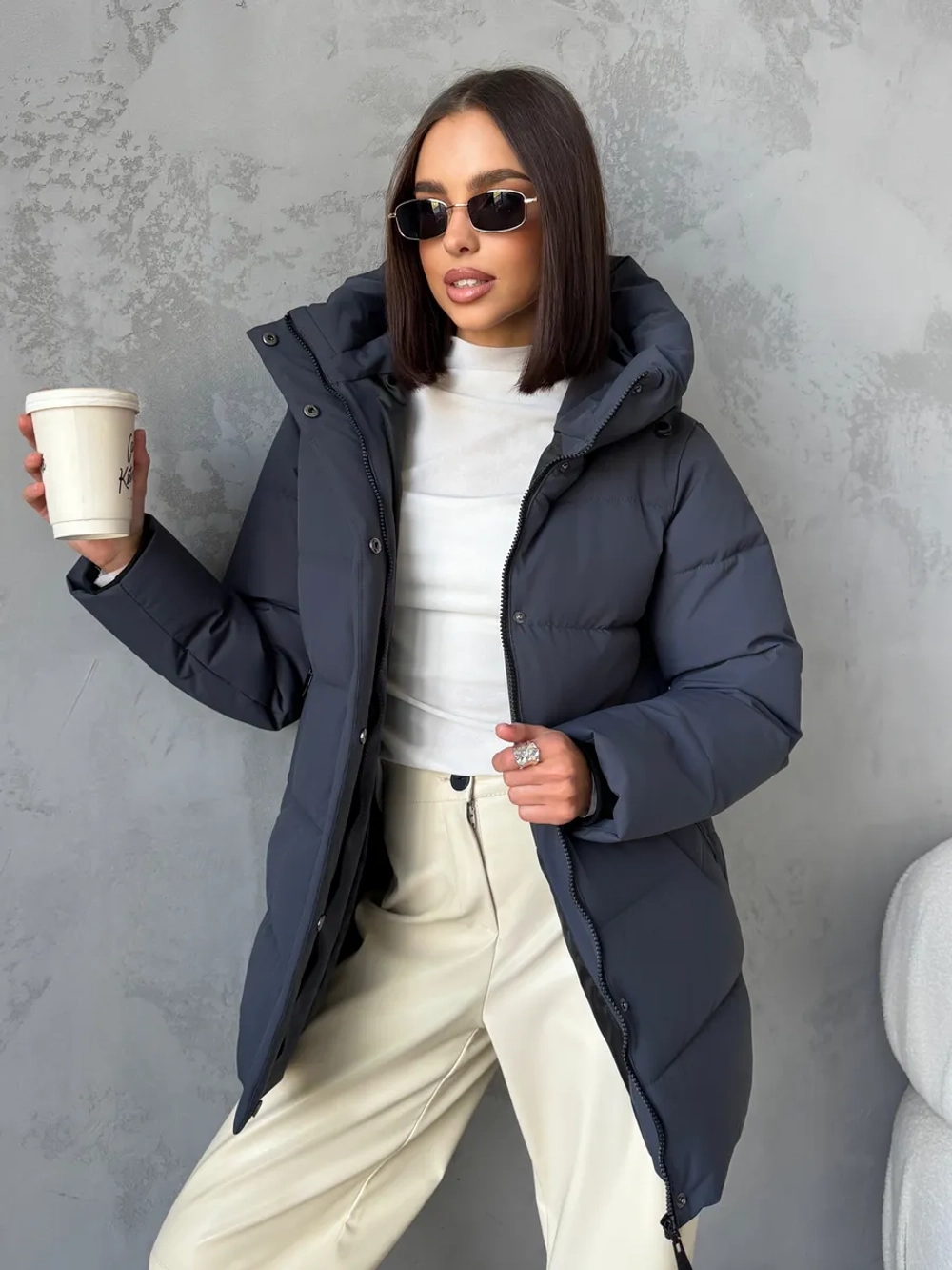 Куртка демисезонная с капюшоном удлиненная