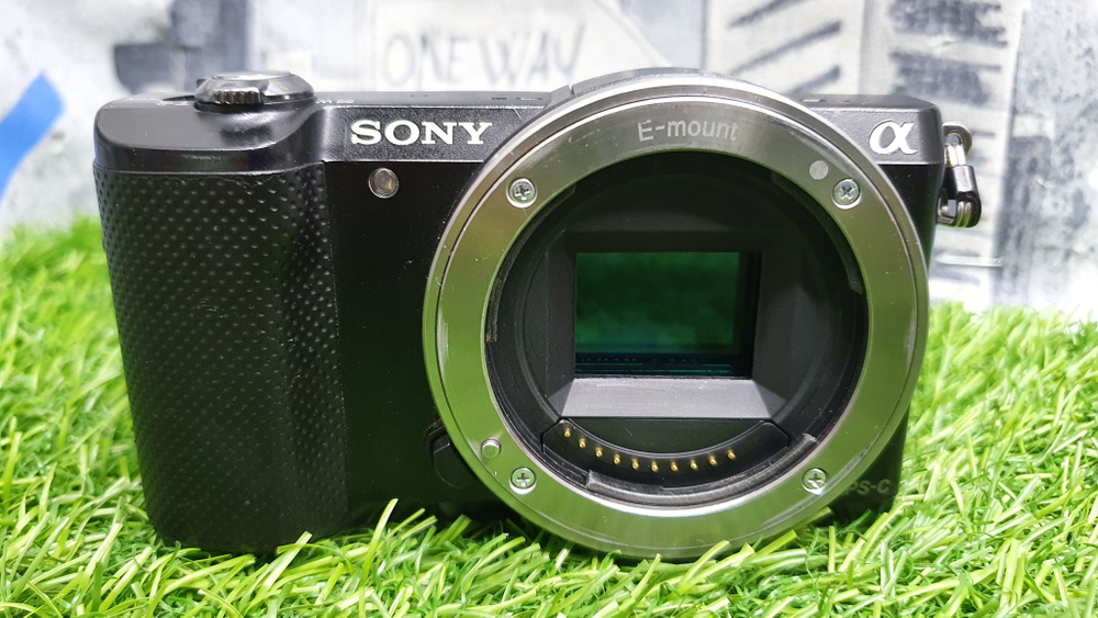 Фотоаппарат Sony A5000 + E 3.5-5.6 PZ 16-50 mm
