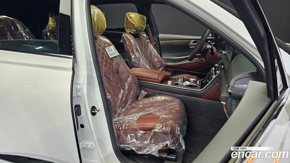 Genesis GV80 2.5T Бензин 2WD (06.2024)