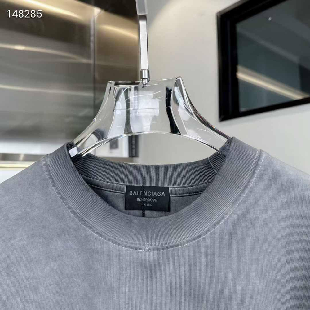 Футболка Balenciaga