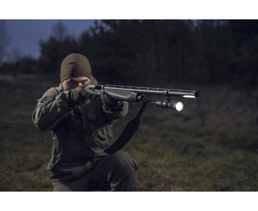 Фонарь светодиодный тактический Armytek Viking, 2500 лм, 300 м, холодный свет