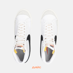 Кроссовки Nike Blazer Mid '77 Vintage 