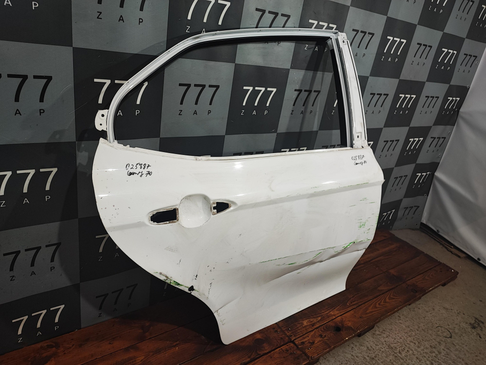 Дверь задняя правая Toyota Camry (XV70) 17-22 Б/У Оригинал 6700306330