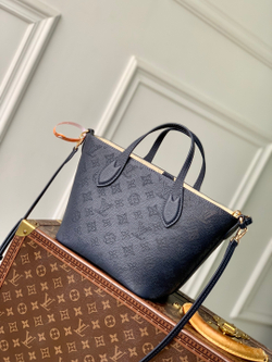 Louis Vuitton Blossom PM