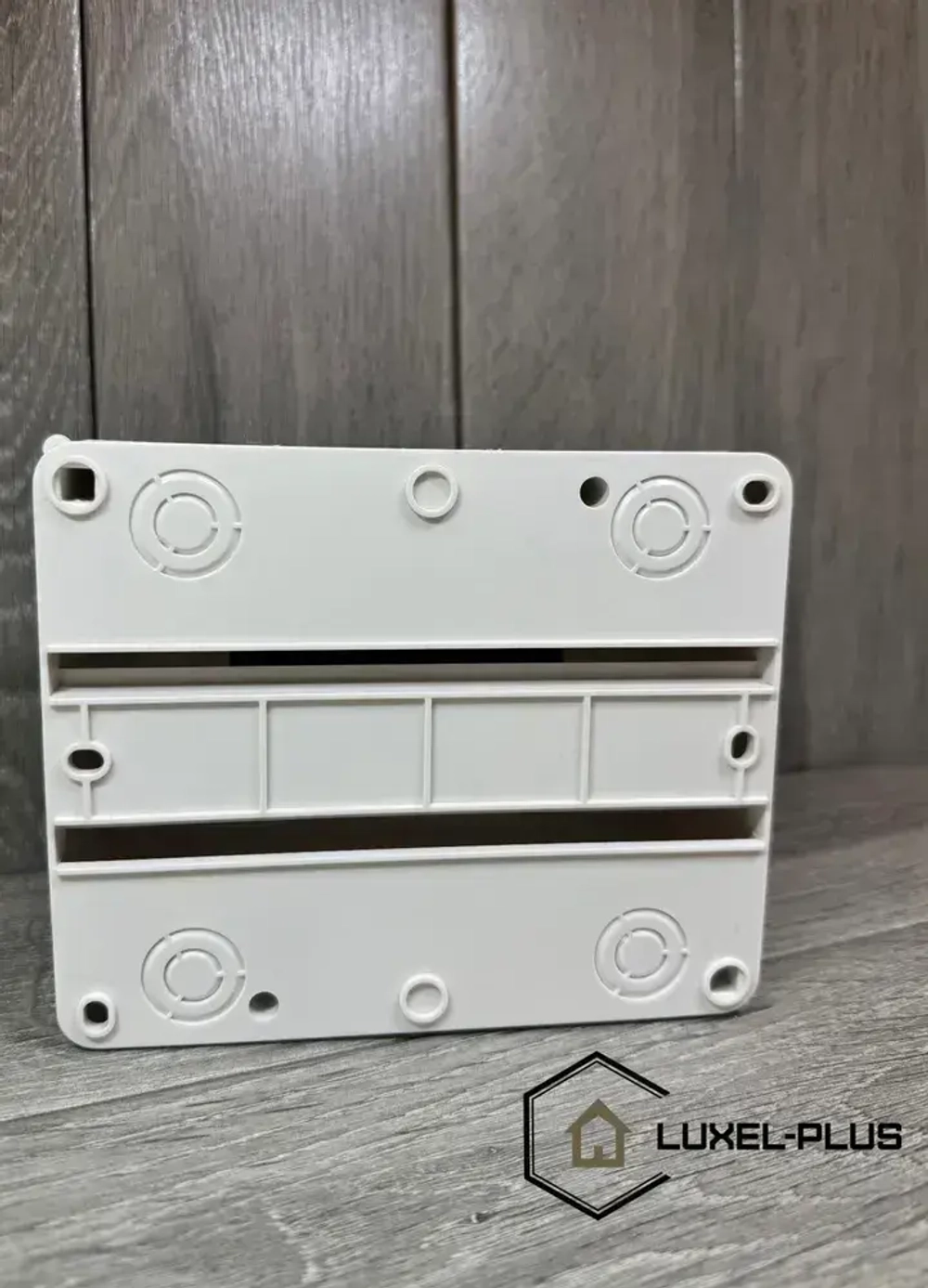 Бокс КМПн-6/8 корпус модульный пластиковый навесной для наружной установки без дверцы, IP30.