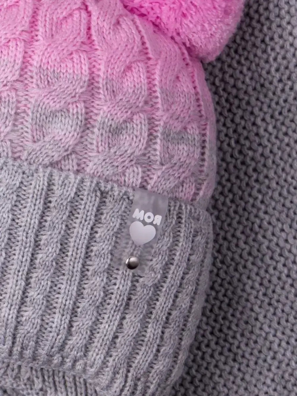 Шапка для девочки осенняя вязаная и снуд