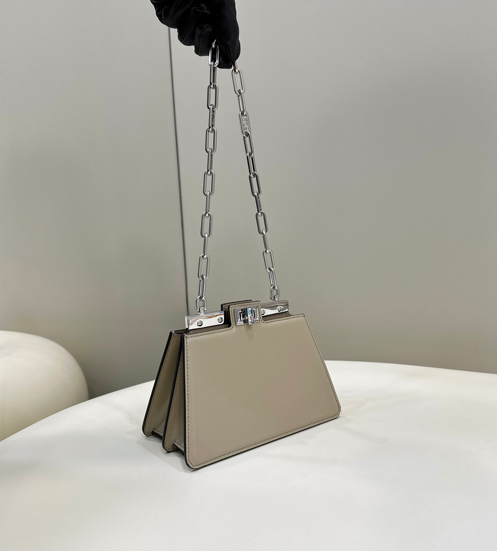 Fendi Peekaboo Cut Petite 20 cm