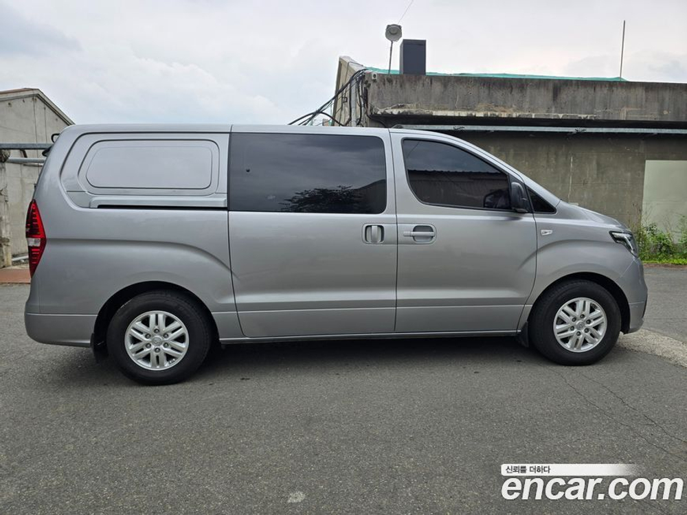 Hyundai The New Grand Starex Van 5인승 (12.2019)