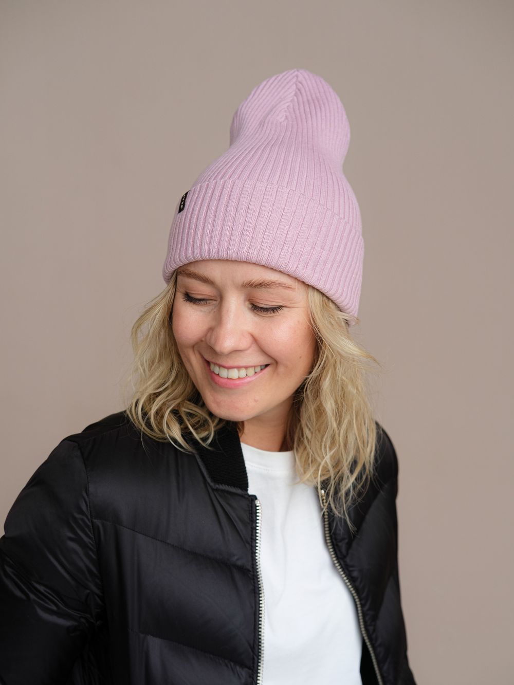 Шапка вязаная весенняя/осенняя МУЛА (Пудра)