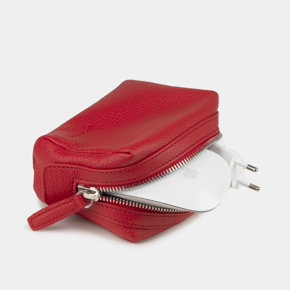 Косметичка кожаная Mignon красного цвета