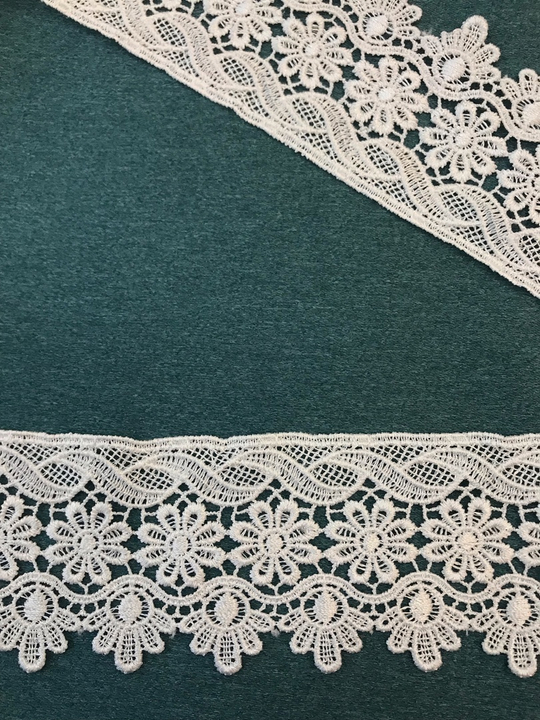 тесьма плетеная, белая, 6,5см, цветочный узор AF1231