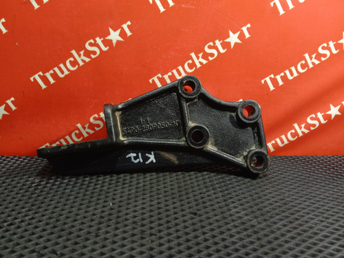 Кронштейн усилителя переднего бампера 2020г.