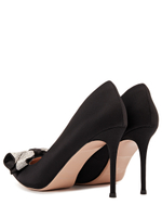 Женские туфли черные с бантом